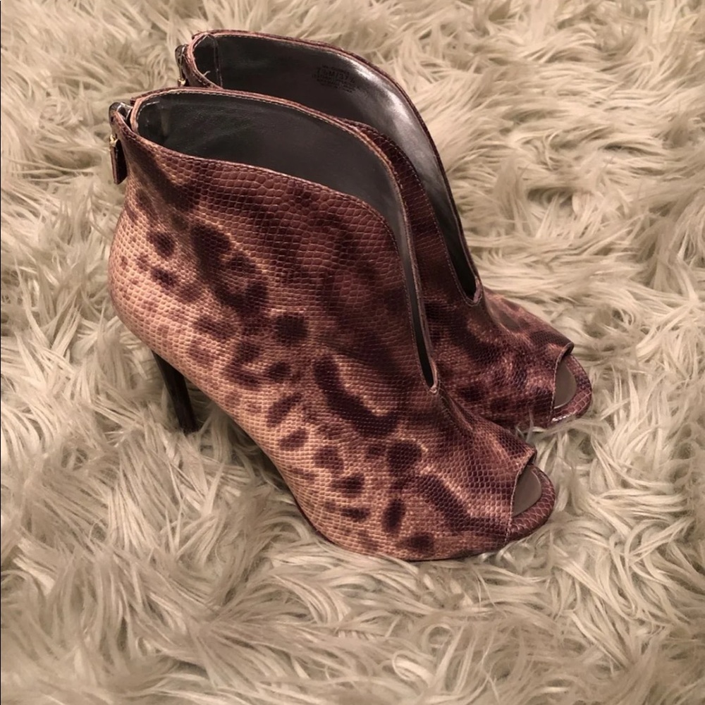 BCBGMaxAzria heels